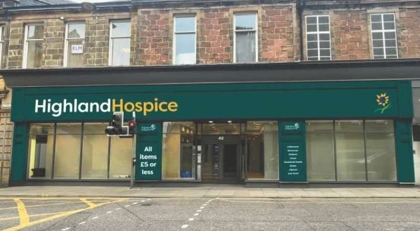 Retail volunteer - New Academy Street Shop image